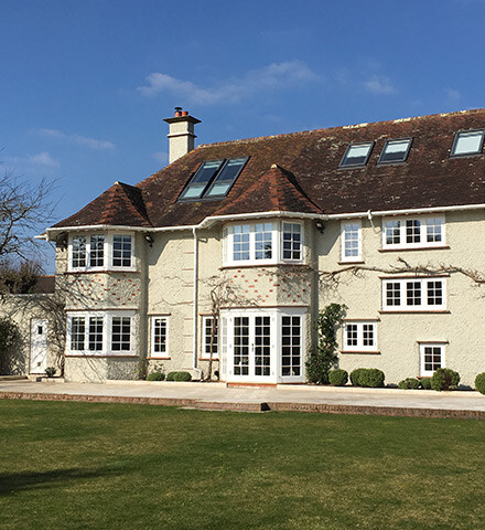 Things to Consider When Choosing Windows for Your Period Property
