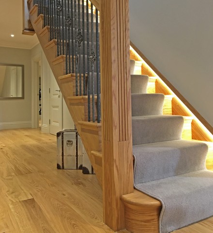 Contemporary Oak Staircase